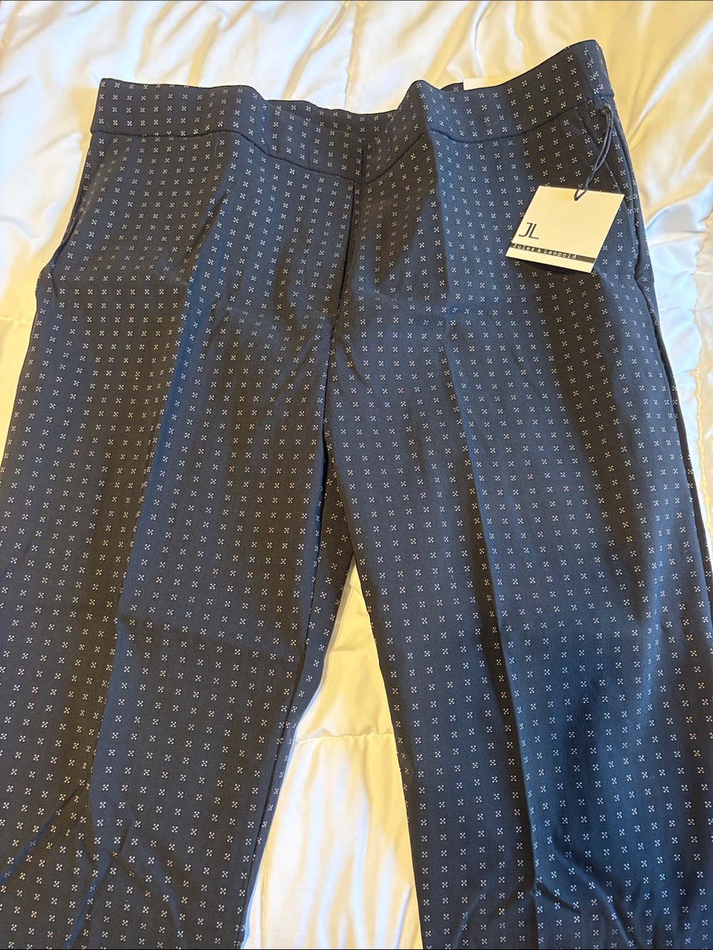 Women patterned stretch pants